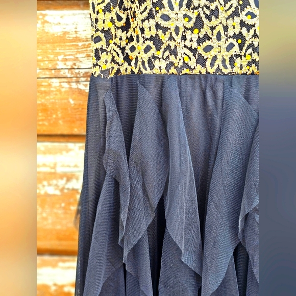 Candalite Long Maxi Halter Formal Dress Gold Lace & Gems Ruffle Black Bottom - Picture 9 of 11